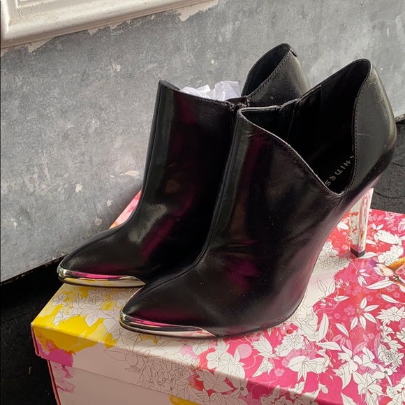 Black booties - Picture 2 of 6